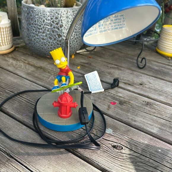 The Simpsons: Bart Simpson Skateboard Desk Lamp - Picture 16 of 16